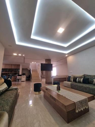 Somptueuse & Luxueuse Villa 5 étoiles (Somptueuse & Luxueuse Villa 5 etoiles) in 틸리아 Somptueuse & Luxueuse Villa 5 étoiles (Somptueuse & Luxueuse Villa 5 etoiles) in 틸리아
