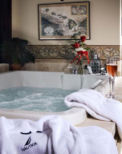 This photo about Baywood Shores B&B shared on HyHotel.com