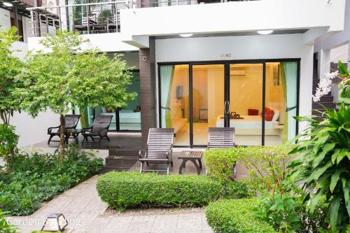 Exterior view, Silver Sand Hotel in Ko Samet Exterior view, Silver Sand Hotel in Ko Samet