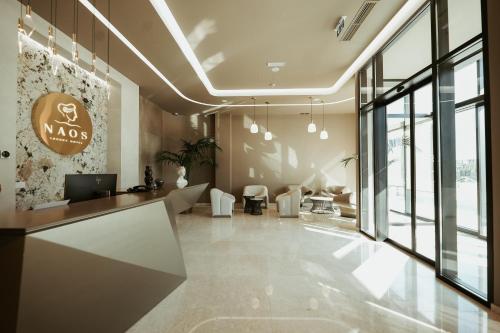 Naos Luxury Hotel in Влёра Naos Luxury Hotel in Влёра