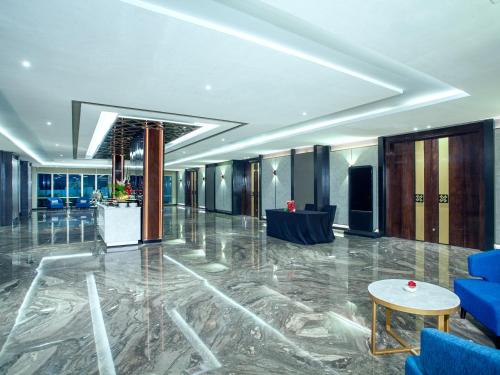 Sale per conferenze / ricevimenti, Hotel Platinum Tunjungan Surabaya near Museo Perjuangan Surabaya Sale per conferenze / ricevimenti, Hotel Platinum Tunjungan Surabaya near Museo Perjuangan Surabaya