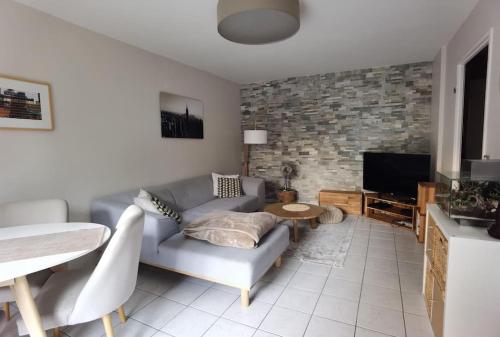 Appartement avec terrasse proche gare RER in Moissy-Cramayel Appartement avec terrasse proche gare RER in Moissy-Cramayel