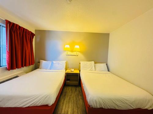 Gastenkamer, Motel 6 Casper, WY in Casper Gastenkamer, Motel 6 Casper, WY in Casper