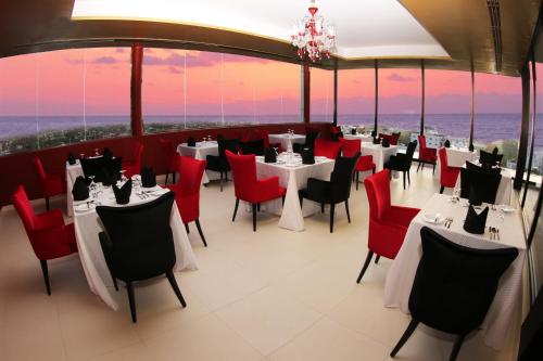 Bar/lounge, Anarva Mount Lavinia in Mount Lavinia Bar/lounge, Anarva Mount Lavinia in Mount Lavinia