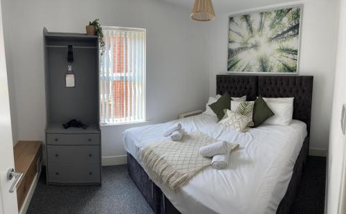 Cosmopolitan - large 2 bedroom apartment