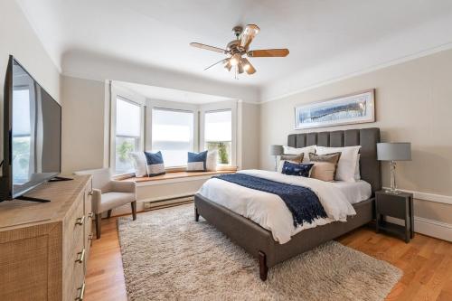 Super Convenient 1br City Pad With Garage Parking near 16 Avenue Tiled Steps Super Convenient 1br City Pad With Garage Parking near 16 Avenue Tiled Steps