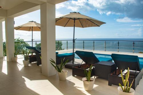 Balcony/terrace, Villa Vino Lucia in Marigot Bay Balcony/terrace, Villa Vino Lucia in Marigot Bay