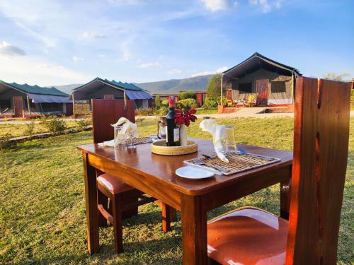 Comida y bebida, Endeem Mara Resort in Narok Comida y bebida, Endeem Mara Resort in Narok