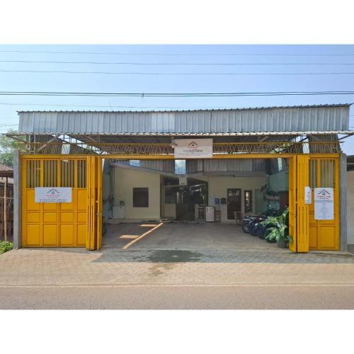 Entrance, RedDoorz near Alun Alun Jepara near Bandengan Beach Entrance, RedDoorz near Alun Alun Jepara near Bandengan Beach