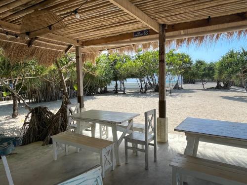 Kitchen, Chalaroste Place by SMS Hospitality in Bolinao Kitchen, Chalaroste Place by SMS Hospitality in Bolinao