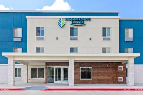 Exterior view, WoodSpring Suites South Houston Hobby in South Houston Exterior view, WoodSpring Suites South Houston Hobby in South Houston