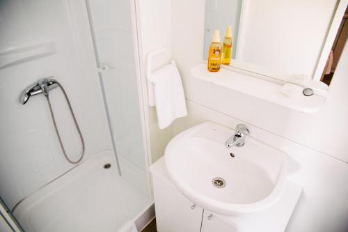Mobile Home Premium Sea Side image 1