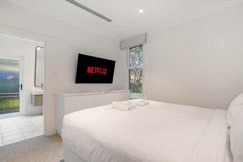 3BR Entire Lvl Penthouse with Views Darling Point in Darling Point 3BR Entire Lvl Penthouse with Views Darling Point in Darling Point