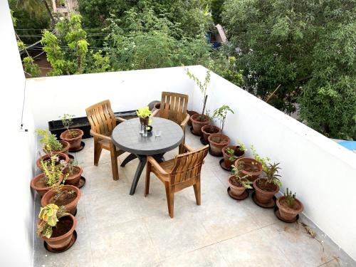 Balcony/terrace, AuroBliss Homestay in Pondicherry Balcony/terrace, AuroBliss Homestay in Pondicherry
