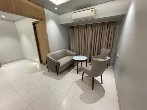 Facilities, Hotel The West Coast in Arnala Beach / Virar Facilities, Hotel The West Coast in Arnala Beach / Virar