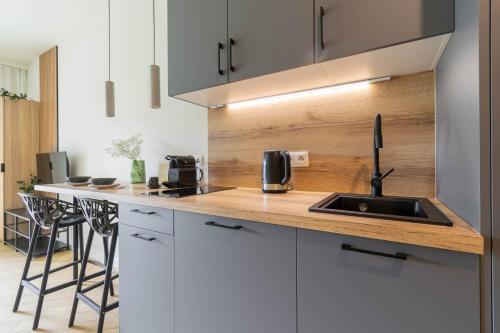 Verde Kato Apartment Francuska - FREE PARKING - Self check-in in Osiedle Zgrzebnioka Verde Kato Apartment Francuska - FREE PARKING - Self check-in in Osiedle Zgrzebnioka