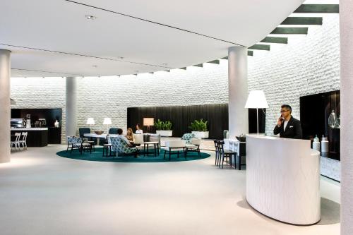 Lobby, PARKROYAL Darling Harbour, Sydney in Darling Harbour Lobby, PARKROYAL Darling Harbour, Sydney in Darling Harbour