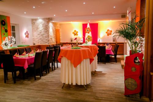 Restaurant, Hotel Germania in Stadtallendorf Restaurant, Hotel Germania in Stadtallendorf