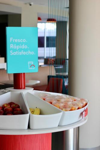 อาหารและเครื่องดื่ม, Avid Hotels Guadalajara Av Vallarta Pte By IHG in คาร์ดิงเรอัล อาหารและเครื่องดื่ม, Avid Hotels Guadalajara Av Vallarta Pte By IHG in คาร์ดิงเรอัล