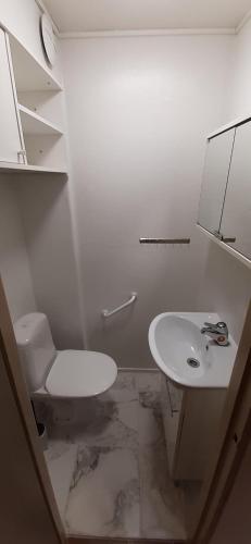 Fürdőszoba, Omakotitalo Hamina in Hamina Fürdőszoba, Omakotitalo Hamina in Hamina