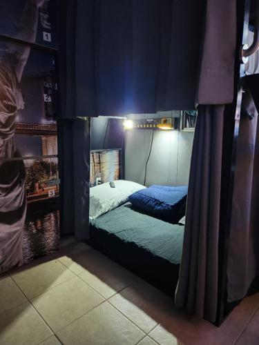 Orangewood & 51Ave Homestay - Not a Hotel in Phoenix (AZ) Orangewood & 51Ave Homestay - Not a Hotel in Phoenix (AZ)