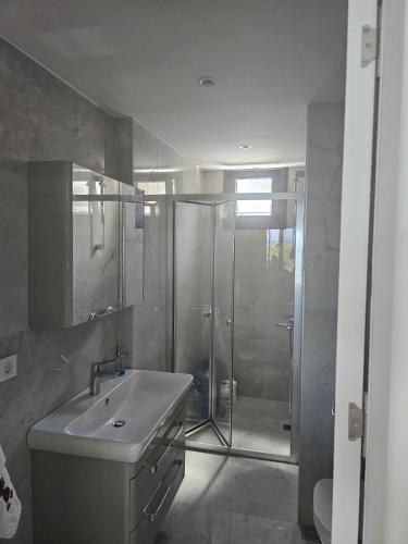 Çeşmede Denize Sıfır Villa (Cesmede Denize Sıfır Villa) in Ciftlik Koyu Ciftlikkoy Çeşmede Denize Sıfır Villa (Cesmede Denize Sıfır Villa) in Ciftlik Koyu Ciftlikkoy