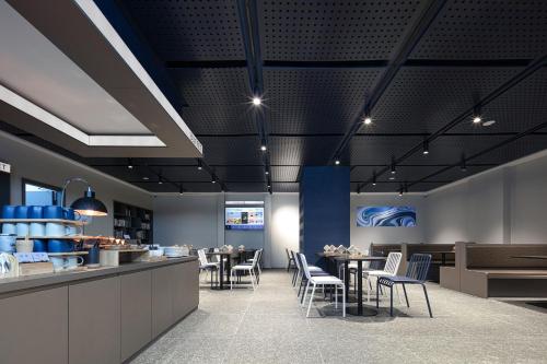 Bar/lounge, Atour Light Hotel Hangzhou Sijiqing Nanxingqiao Metro Station in Hangzhou Bar/lounge, Atour Light Hotel Hangzhou Sijiqing Nanxingqiao Metro Station in Hangzhou