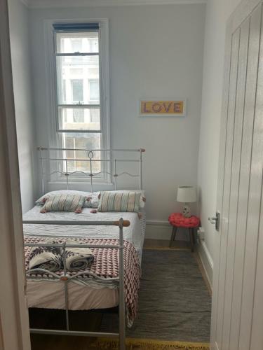 Bright Apartment in the Heart of St Leonards