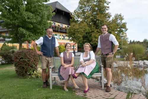 Kert, Gastagwirt in Eugenfalu Kert, Gastagwirt in Eugenfalu