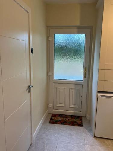Whitethorn Cottage, Palmfield in Ballaghadereen Whitethorn Cottage, Palmfield in Ballaghadereen