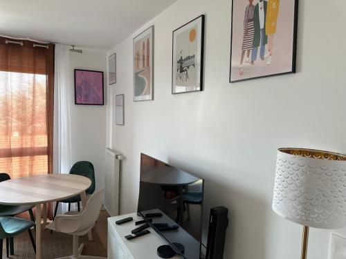 設施, Charmant 2 Pièces avec Parking Près de Paris by Immo Kit BNB (Charmant 2 Pieces avec Parking Pres de Paris by Immo Kit BNB) in 拉庫爾納夫 設施, Charmant 2 Pièces avec Parking Près de Paris by Immo Kit BNB (Charmant 2 Pieces avec Parking Pres de Paris by Immo Kit BNB) in 拉庫爾納夫