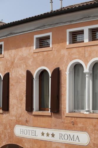 Hotel Roma in Чіттаделла Hotel Roma in Чіттаделла