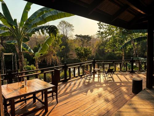 BOLAVEN GARDEN Bungalow and tent - Tad Lo in Beng BOLAVEN GARDEN Bungalow and tent - Tad Lo in Beng