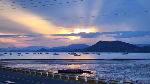 Yeosu Sound of Music Pension in Byeollyang-myeon Yeosu Sound of Music Pension in Byeollyang-myeon