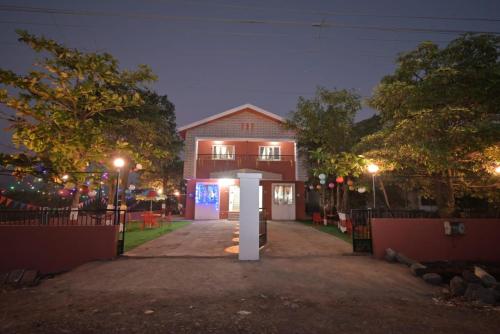 Exterior view, EMPYREAN STAY ll 2BHK II LUCIFER VILLA ll PRIVATE POOL II near Karla Caves Exterior view, EMPYREAN STAY ll 2BHK II LUCIFER VILLA ll PRIVATE POOL II near Karla Caves