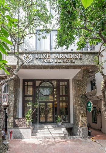 Entrance, Luxe Paradise Premium Hotel in Ba Dinh Entrance, Luxe Paradise Premium Hotel in Ba Dinh