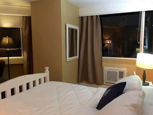Greenhills 1BR Lower Penthouse w Panoramic View in San Juan Greenhills 1BR Lower Penthouse w Panoramic View in San Juan