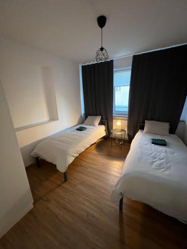 Warsaw City Budget Room #1 - Shared Bathroom