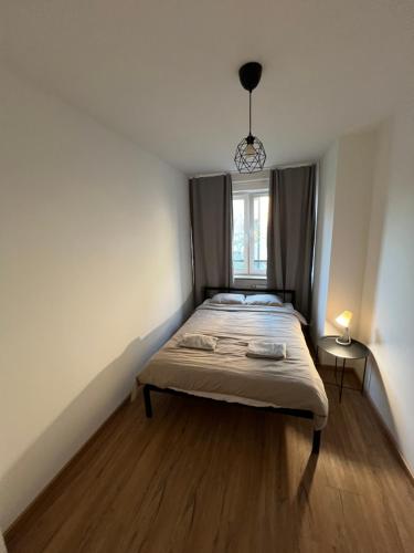 Warsaw City Budget Room #3 - Shared Bathroom