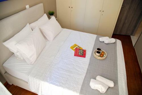 Aroura Home 2BR Neos Kosmos