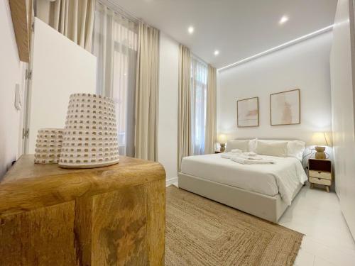 Piso con patio, 3 habitaciones, en La Goleta