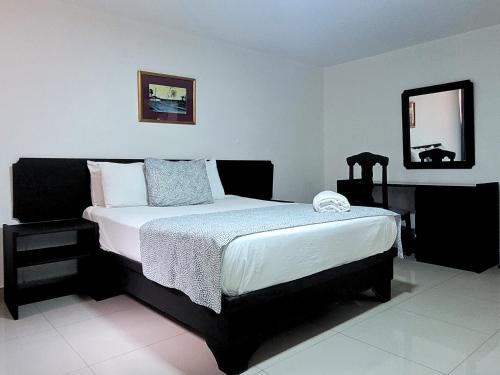 Hotel Olimpo in Pusat Kota La Romana Hotel Olimpo in Pusat Kota La Romana