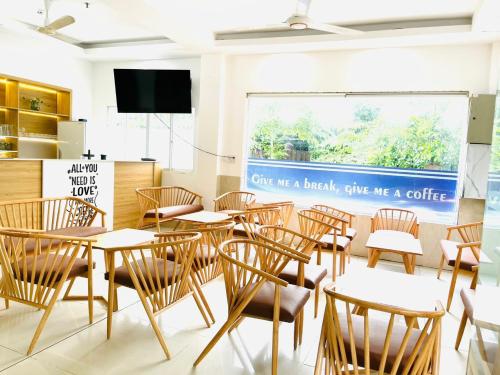 Widok z zewnątrz, Hotel Nguyen Anh 2 in Thủ Đức Widok z zewnątrz, Hotel Nguyen Anh 2 in Thủ Đức