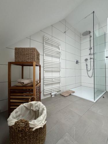 Zuhanyzó, Ferienwohnung am Schildberg in Seesen Zuhanyzó, Ferienwohnung am Schildberg in Seesen