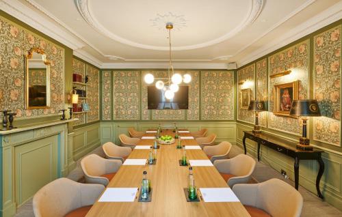 Vergaderruimte / feestzalen, Milford Hall Salisbury By IHG in Salisbury Vergaderruimte / feestzalen, Milford Hall Salisbury By IHG in Salisbury