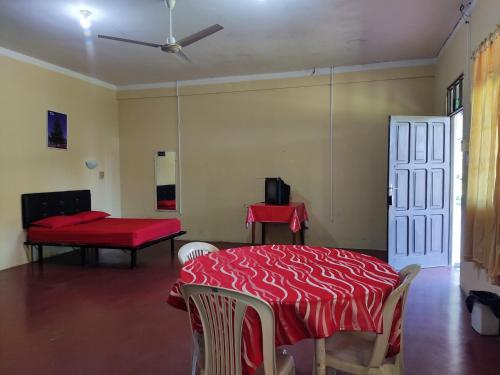 Bed, Hotel Eco Tours Tariquia in Bermejo Bed, Hotel Eco Tours Tariquia in Bermejo