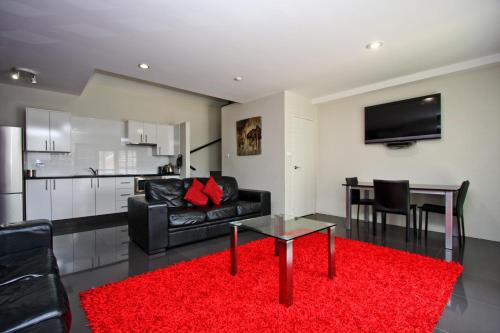 Jesmond Executive Villas near Blackbutt Reserve Jesmond Executive Villas near Blackbutt Reserve