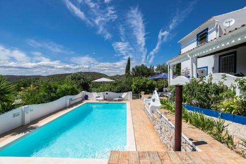 สระว่ายน้ำ, 3BR Paradise, Casa Azul by HM in ซานโตเอสเตเวา สระว่ายน้ำ, 3BR Paradise, Casa Azul by HM in ซานโตเอสเตเวา