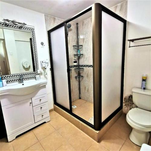 douche, Hostal Vivo Concepcion in Concepción douche, Hostal Vivo Concepcion in Concepción
