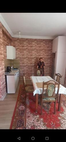 Nani in Baghdati Nani in Baghdati